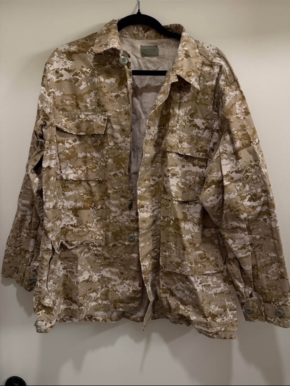 US Navy Army Jacket/ size Large Desert Camo Field Jacket - Neutral Tan & Brown